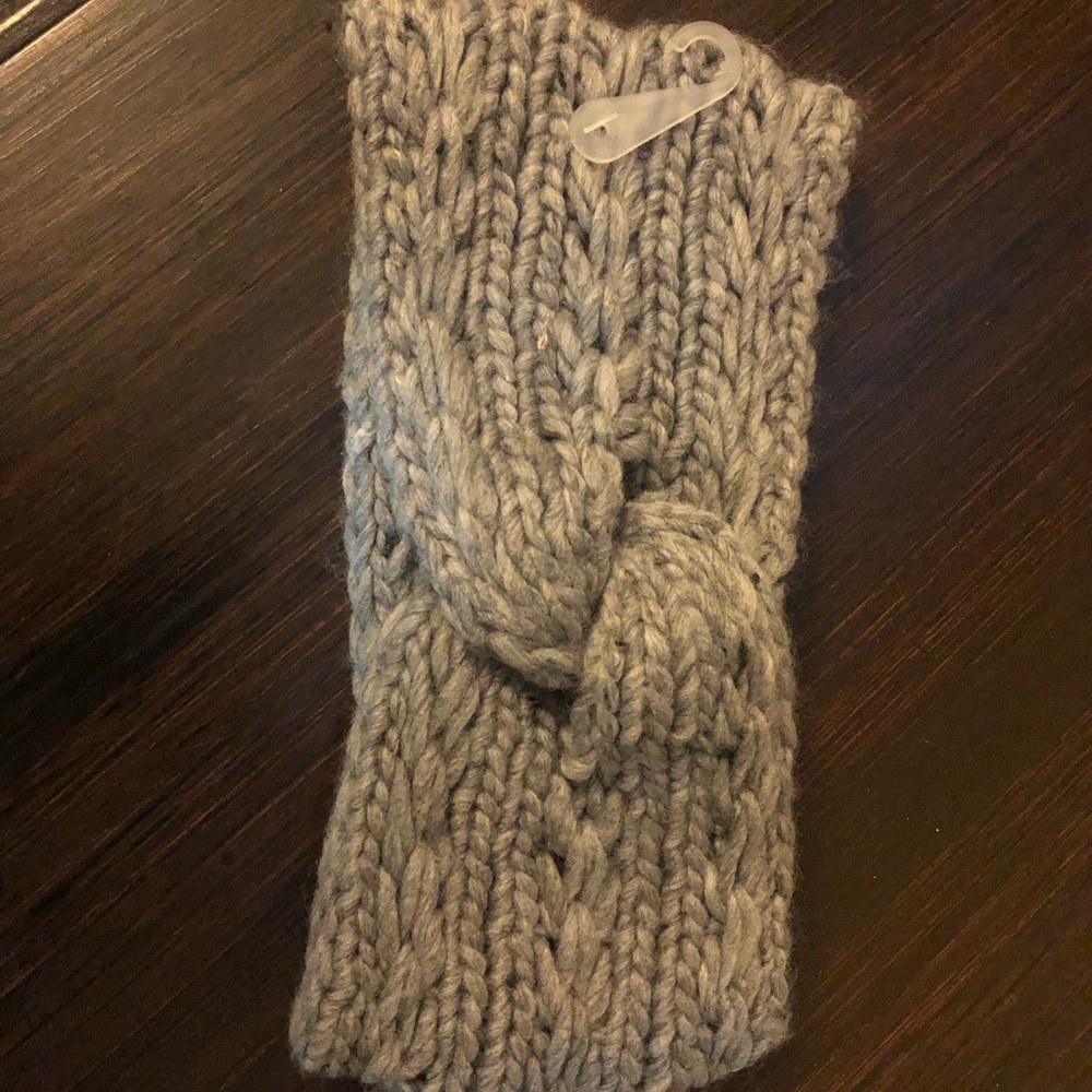 NWT head band